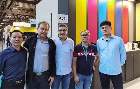 Hem anat a una exposició a l'estranger